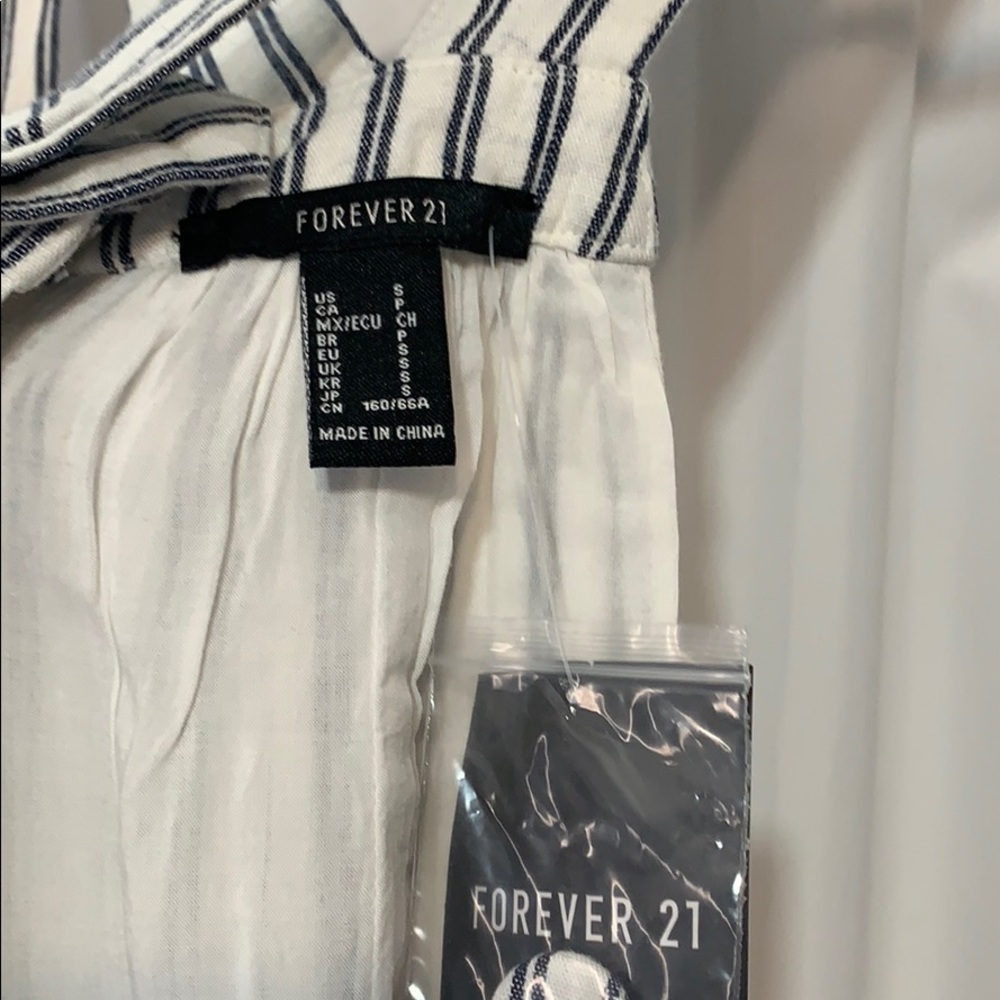 New Striped Overalls - Picture 5 of 6